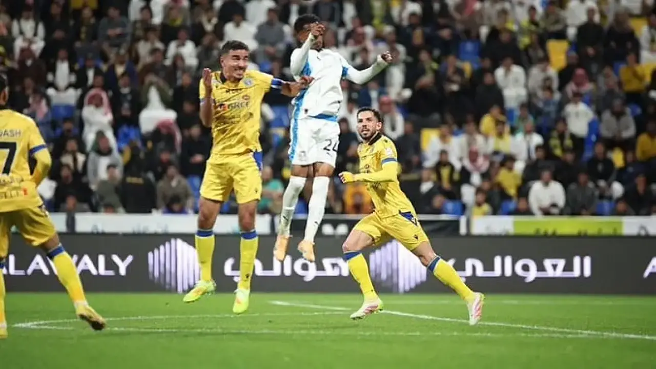 مواجهة مرتقبة بين نيوم والتعاون في الدوري السعودي لاختبار قوة فريق حجازي